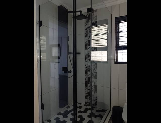 5 BEDROOM SECTIONAL TITLE FOR SALE IN KOSMOS